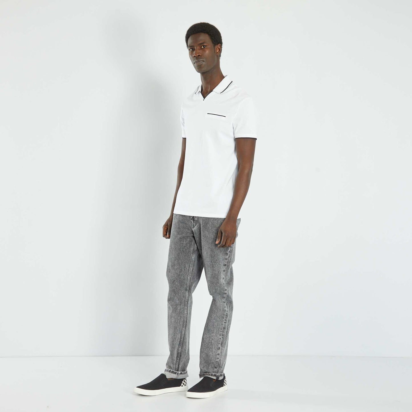 Polo col V en piqué de coton blanc