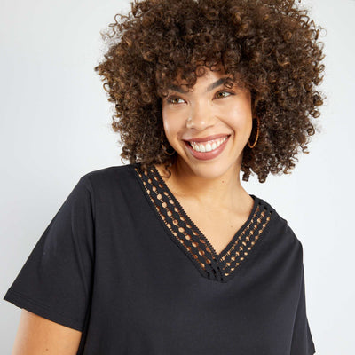 T-shirt à col V noir