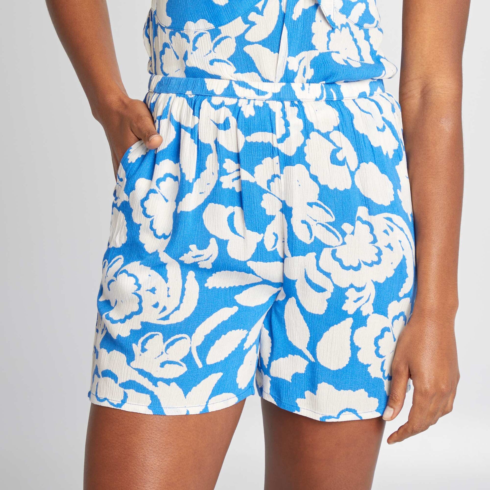 Short court à motif avec 2 poches BLEU
