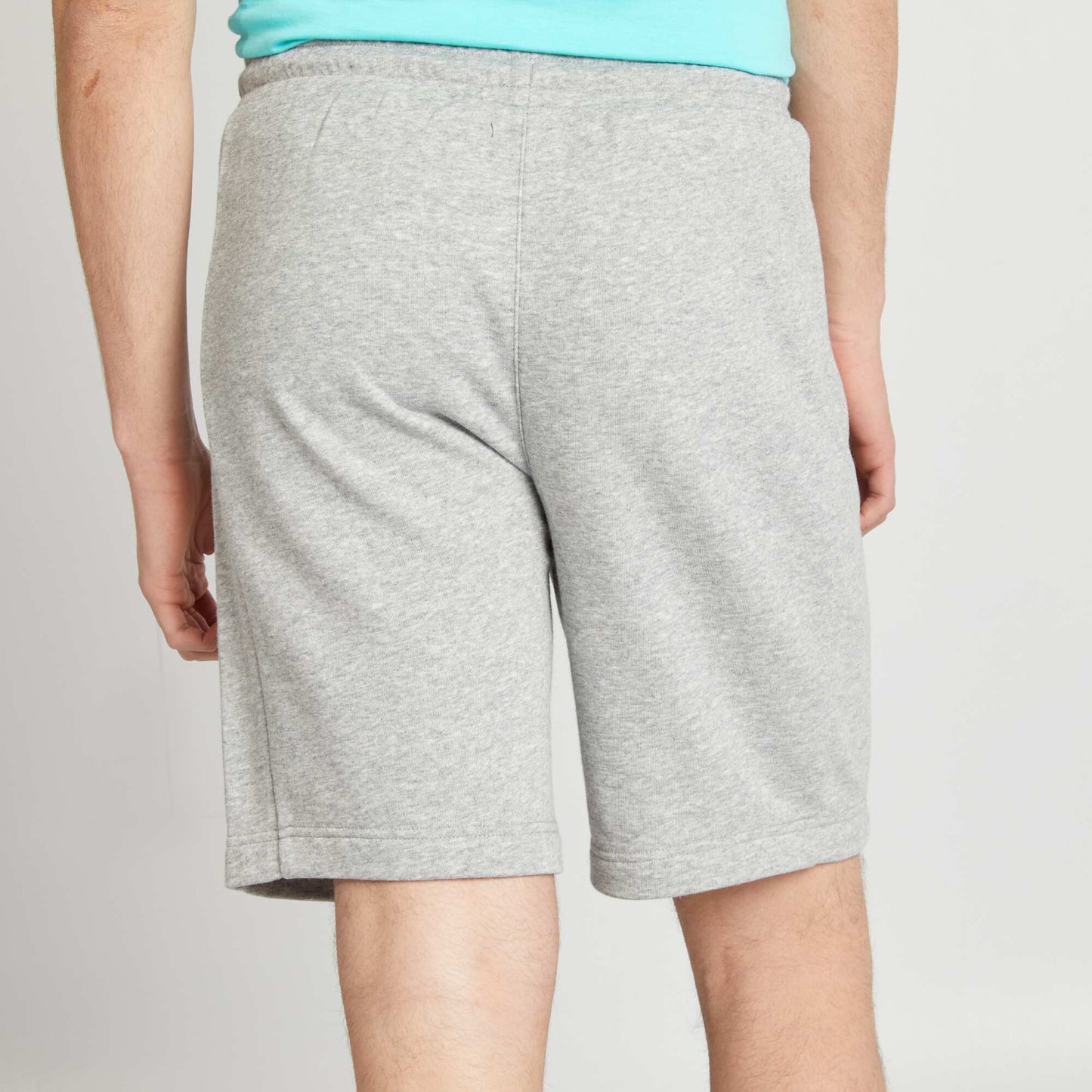 Short en molleton léger GRIS