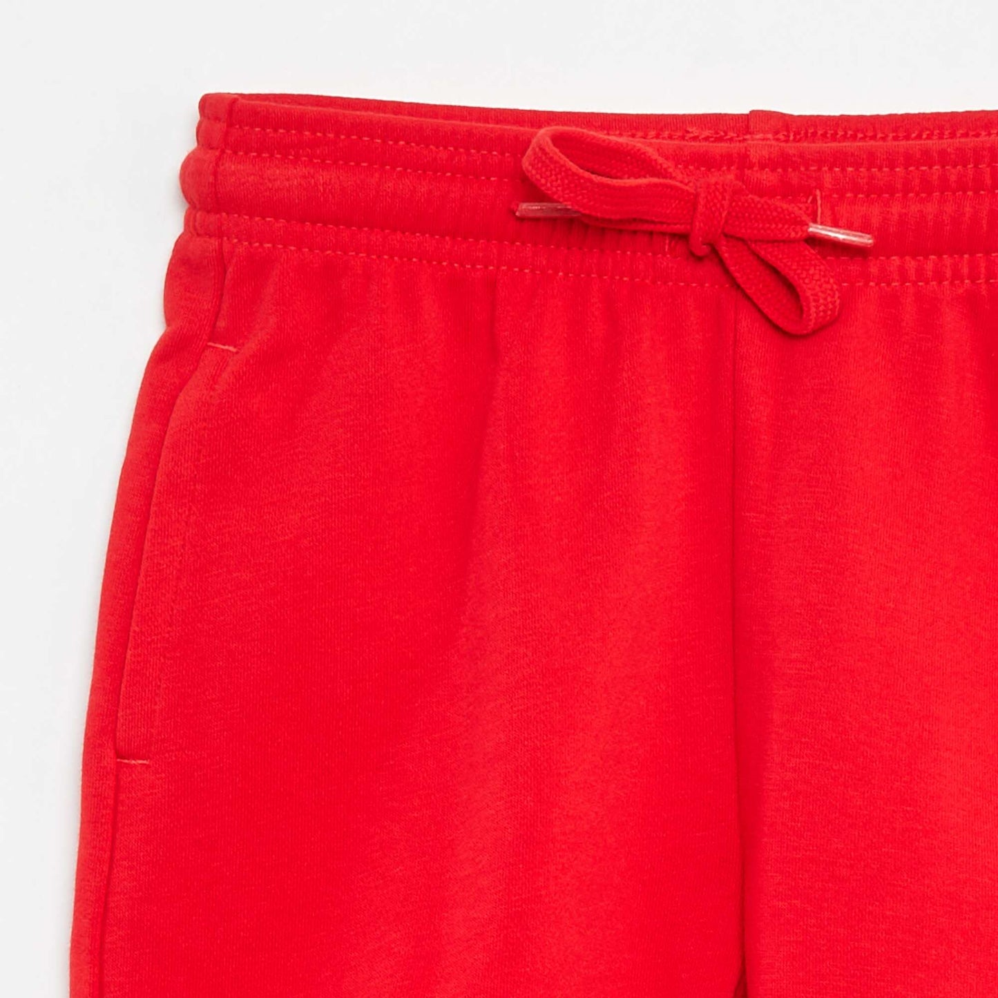 Short de sport uni ROUGE