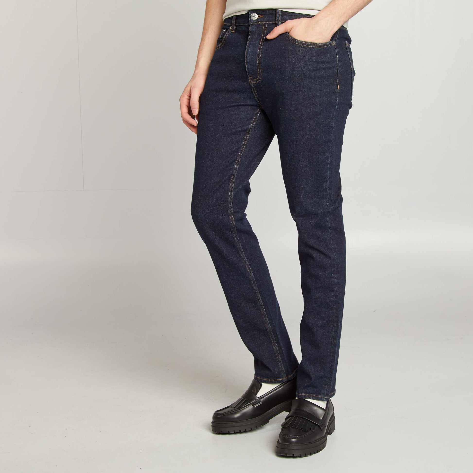 Jean slim fit / coupe ajustée BLEU