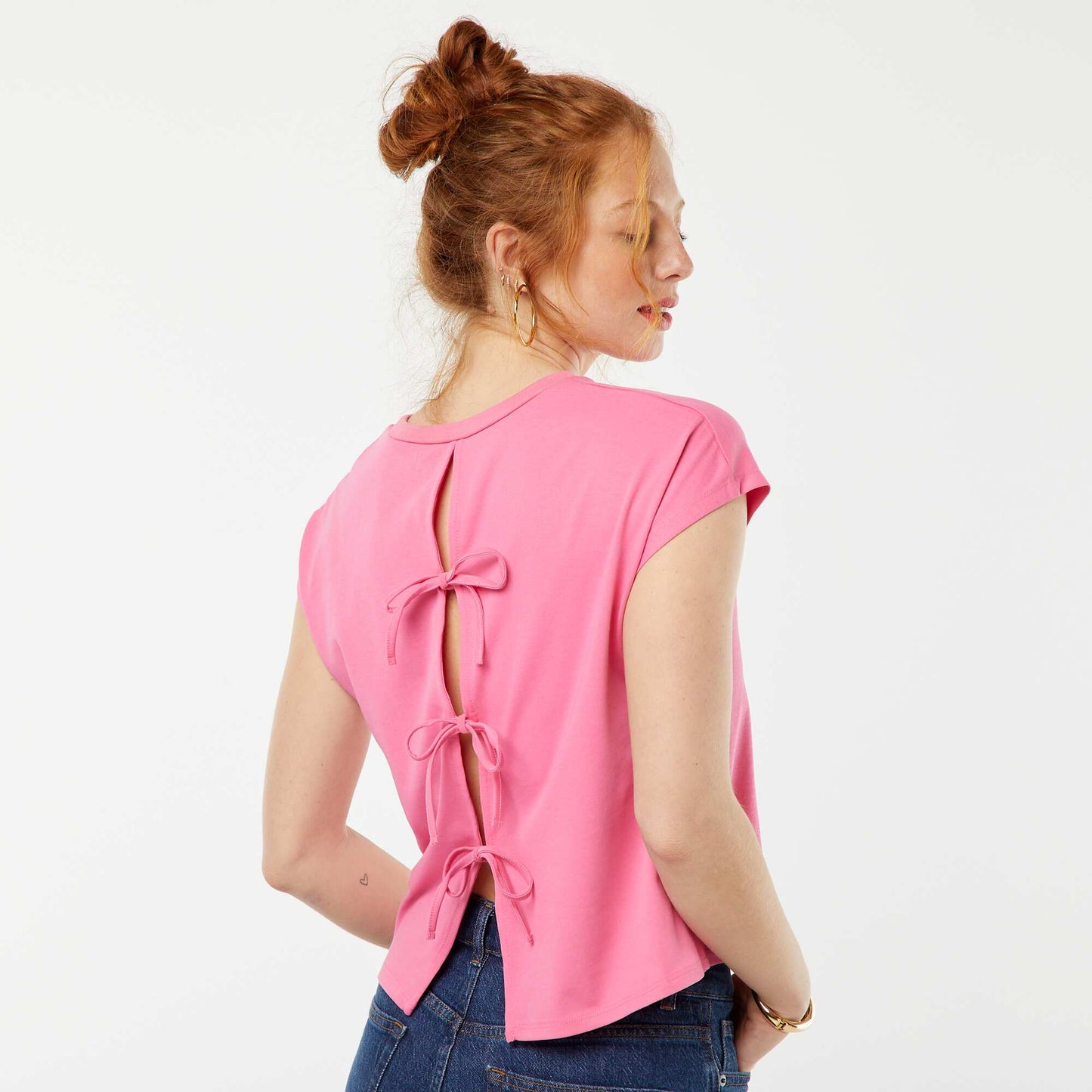 T-shirt à manches courtes avec dos ouvert ROSE