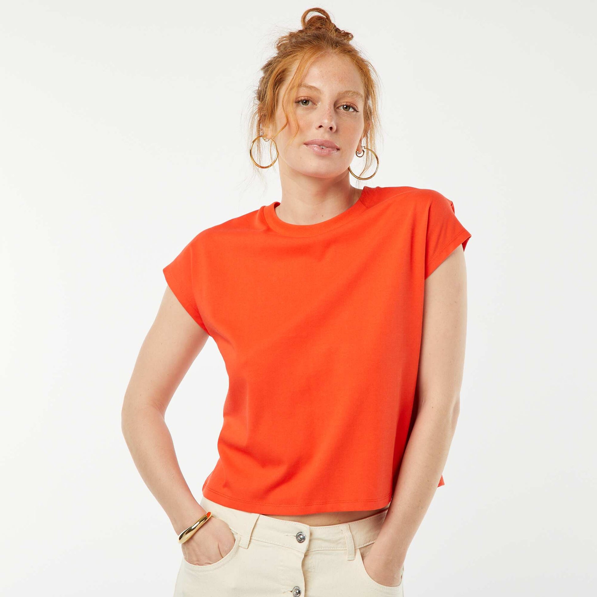 T-shirt à manches courtes avec dos ouvert ROUGE