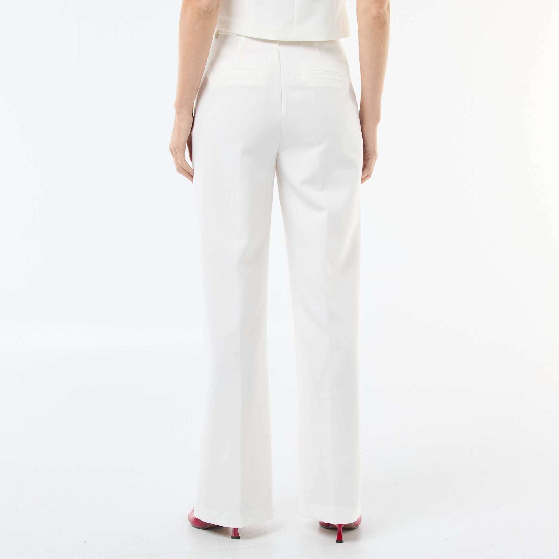 Pantalon de tailleur large avec boutons dorés BEIGE