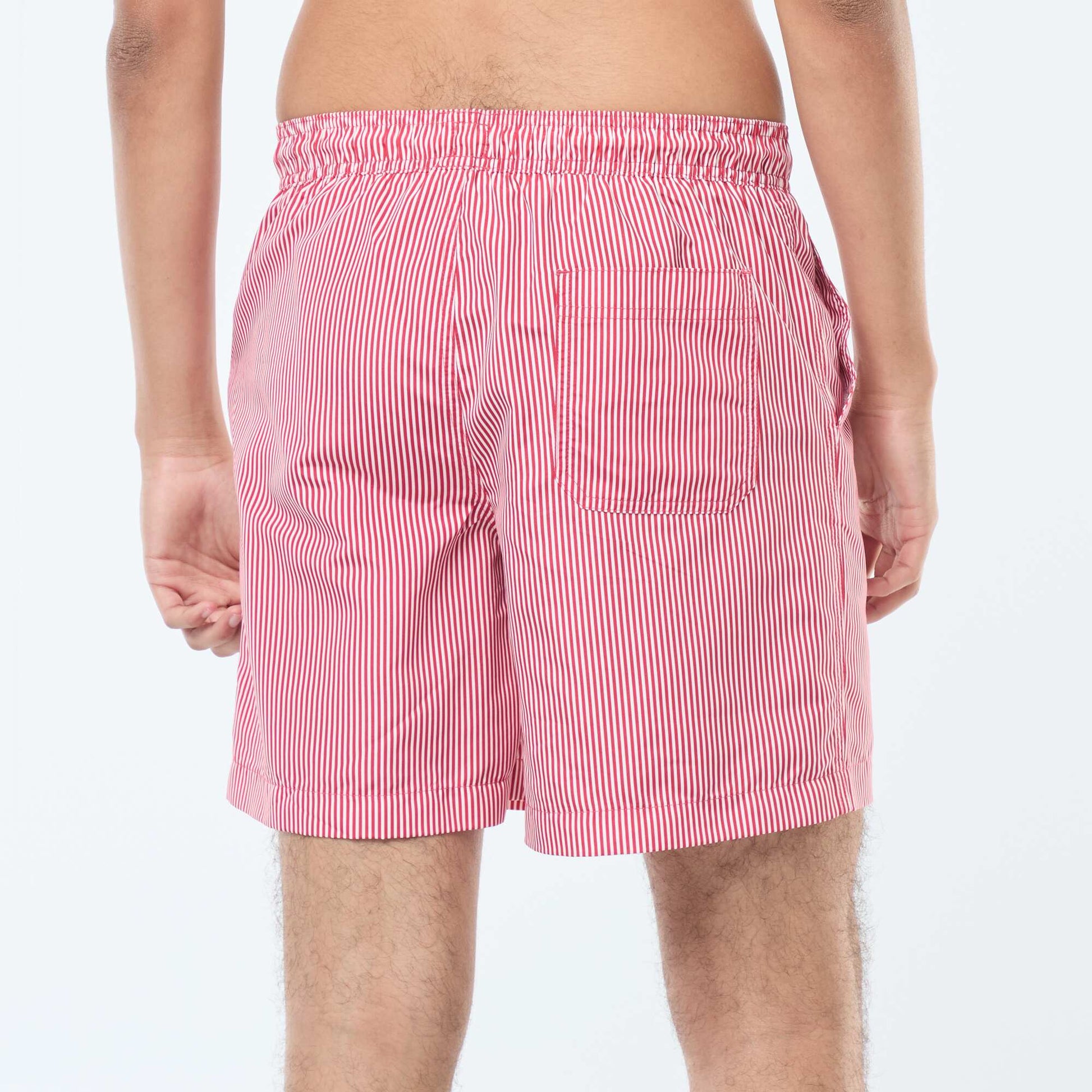 Short de bain à rayures ROUGE