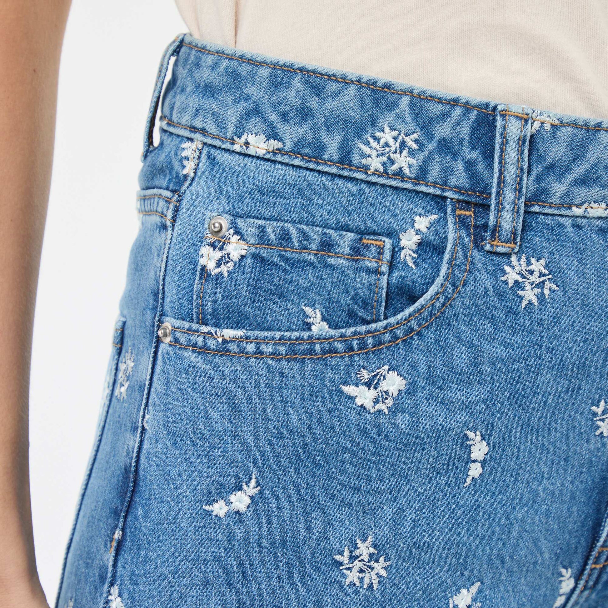 Jean regular brodé BLEU