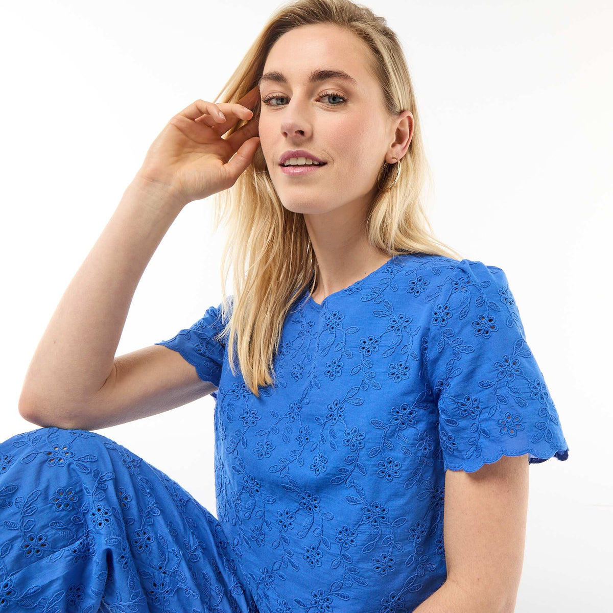 Top manches courtes broderies anglaises en coton uni BLEU