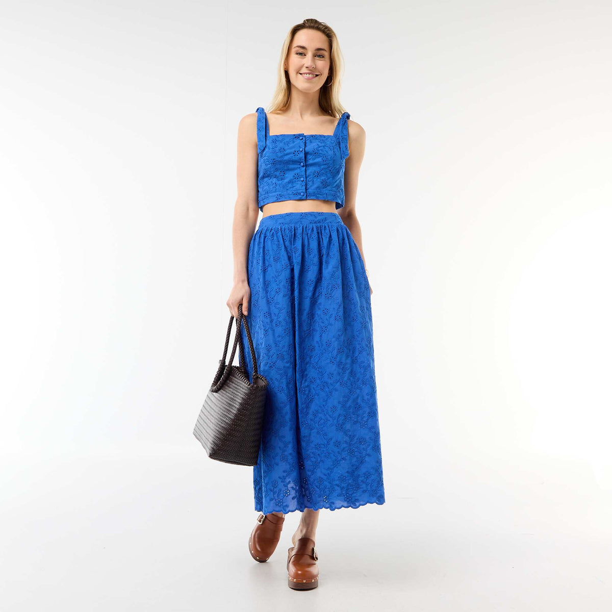 Jupe longue avec broderie anglaise BLEU