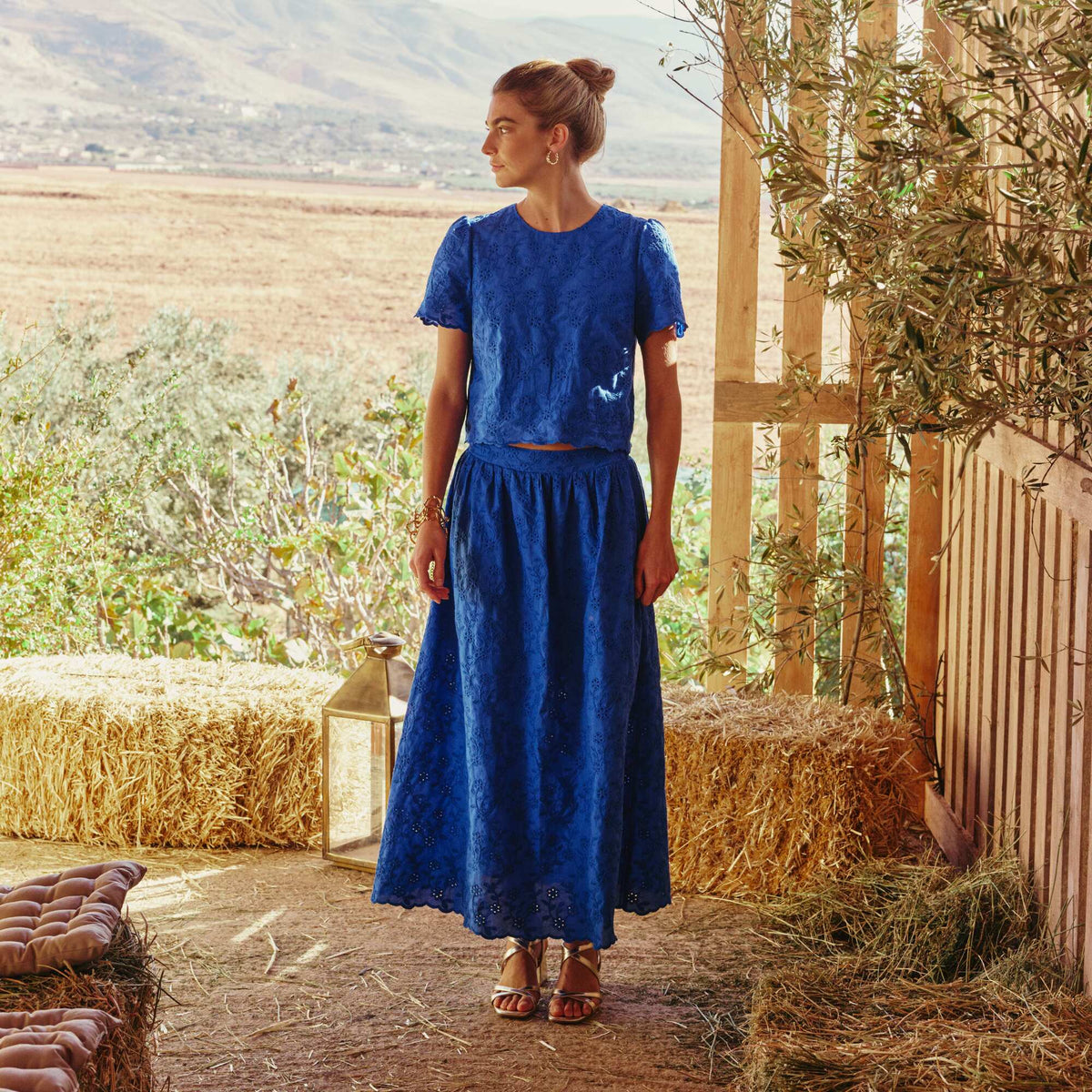 Jupe longue avec broderie anglaise BLEU
