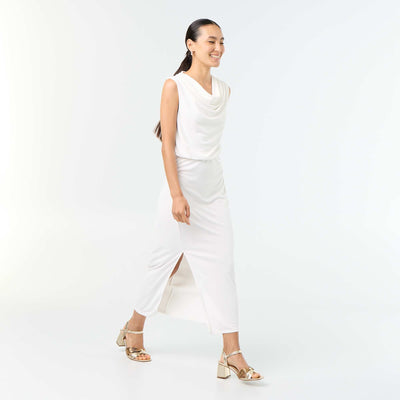 Robe longue sans manches à col bénitier BLANC