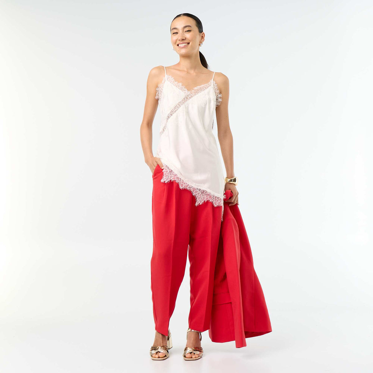 Top satiné asymétrique avec dentelle BLANC