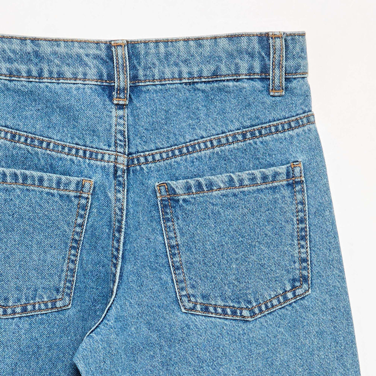 Jean coupe barrel avec clous fantaisies BLEU