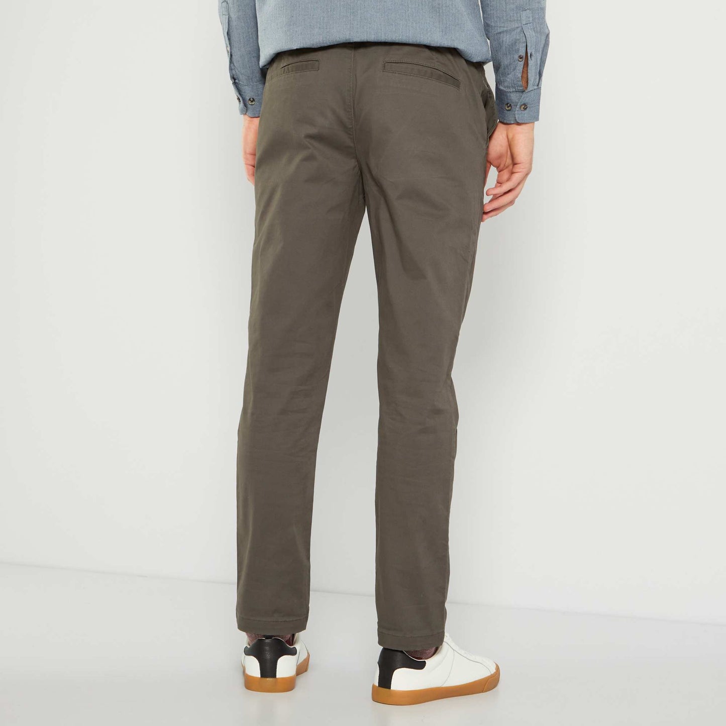 Chino slim coupe jogger Kaki