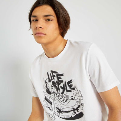 T-shirt imprimé à col rond Blanc 'basket'