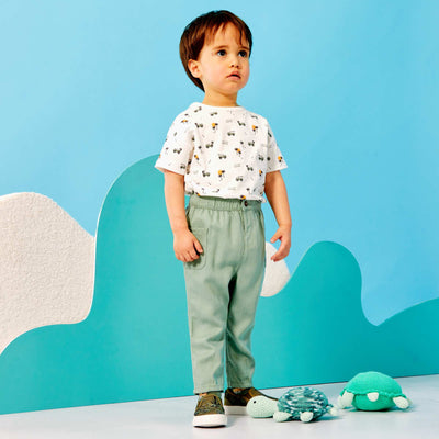 Pantalon avec larges poches plaquées vert gris