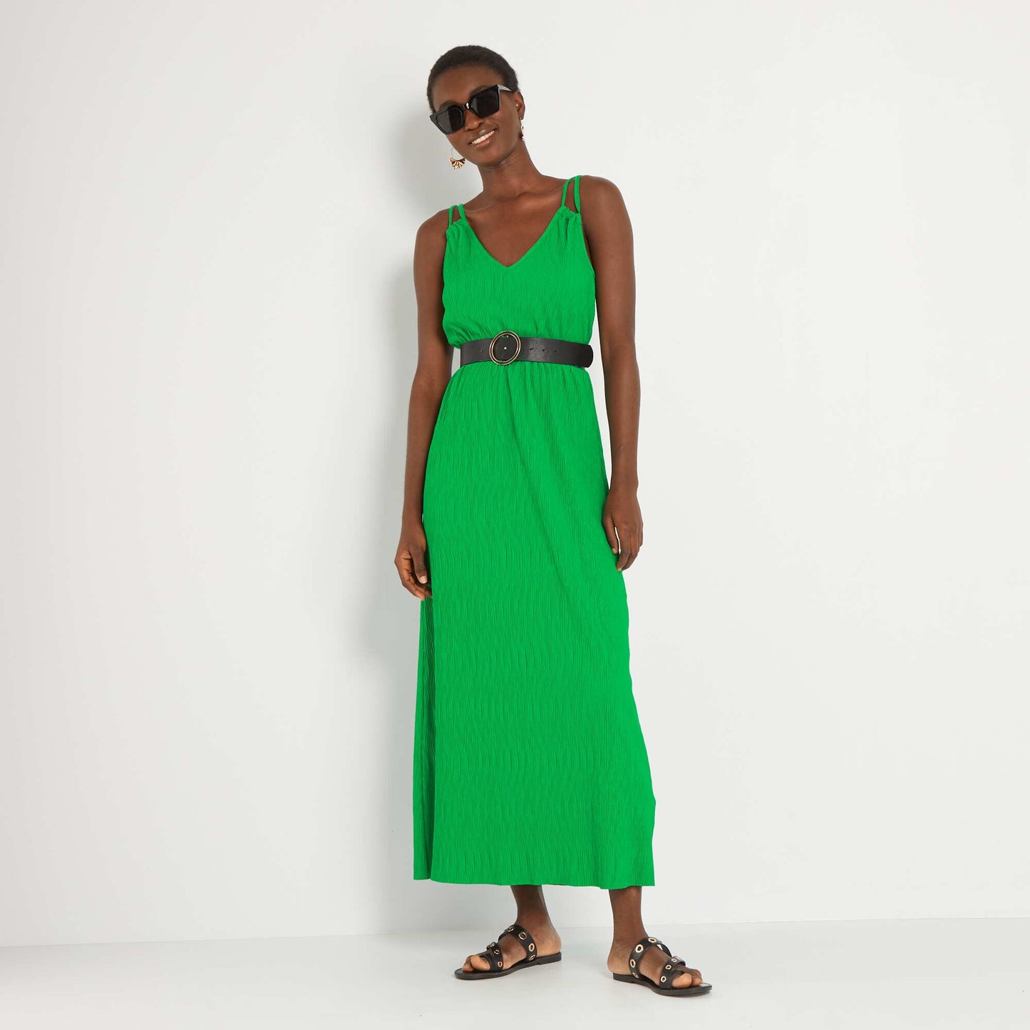 Robe longue à bretelles en maille crêpe vert jardin