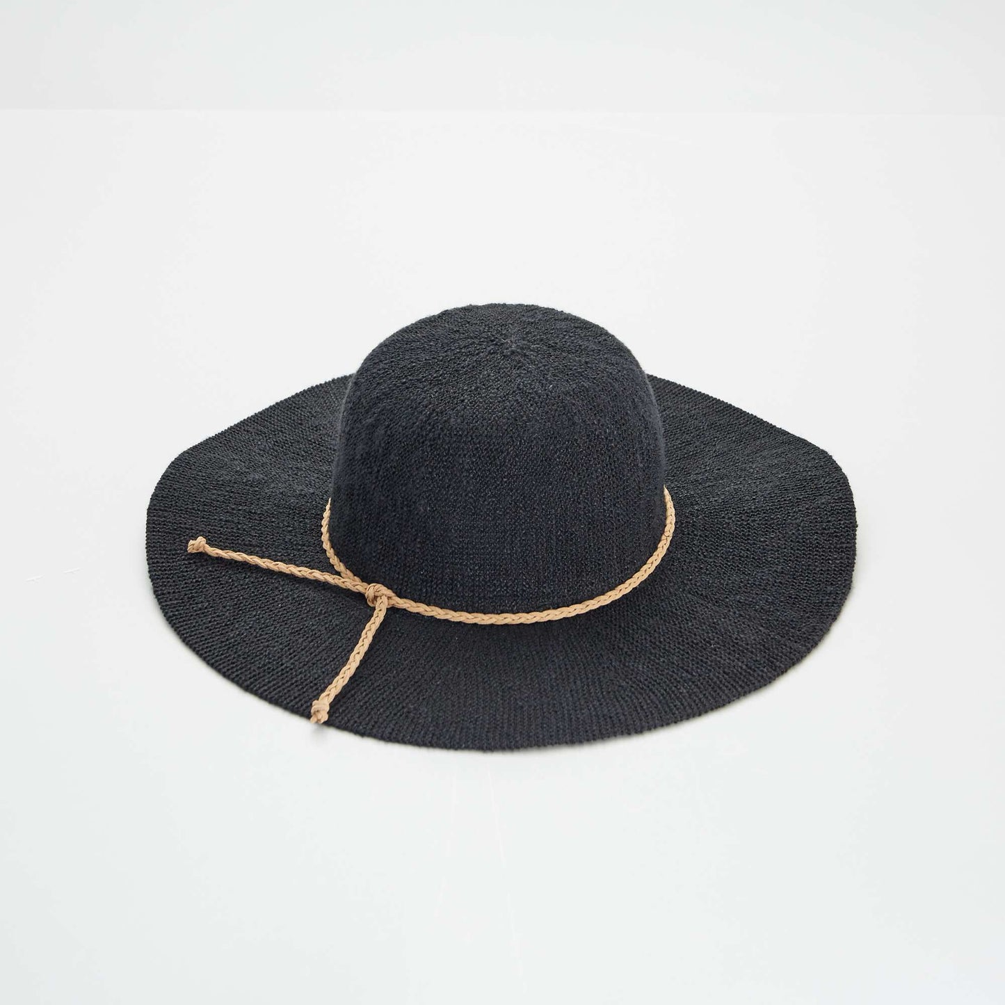 Chapeau forme capeline Noir