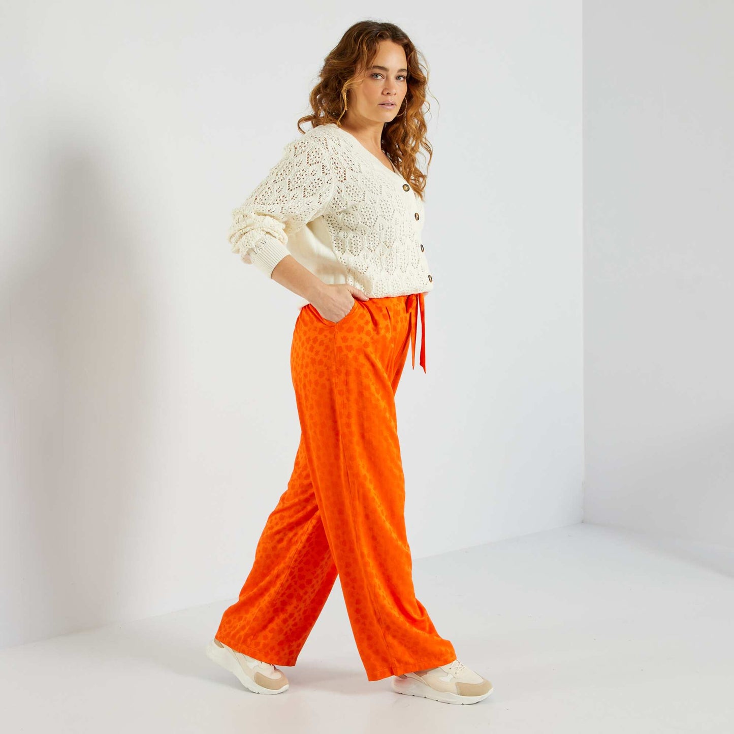 Pantalon large avec imprimé floral orange